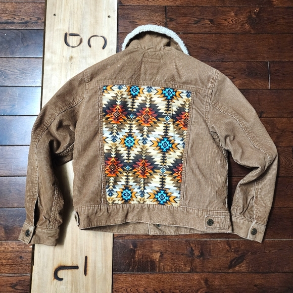 Cozy Sherpa Lined Corduroy Jacket - Girls sz 12 - Picture 3 of 9